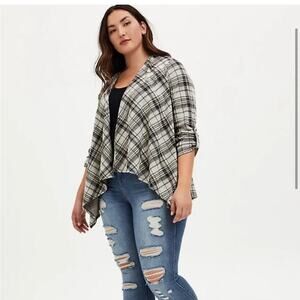 Torrid gray black plaid knit open draped front jacket size 2 or 2X